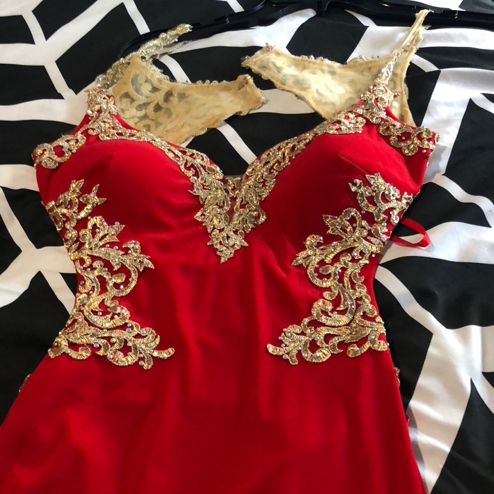 A red & gold dress #promdress #fancydress